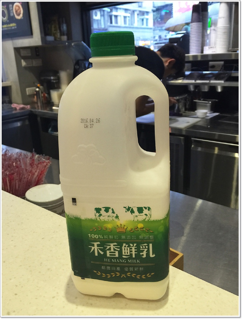 EAF25E60-9055-4C60-98BA-631AA7478E1D