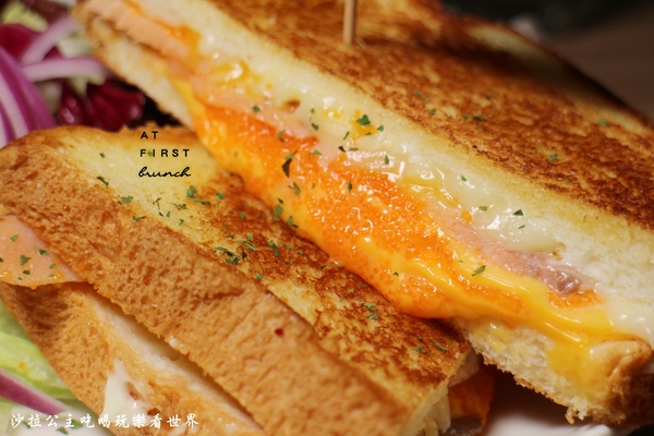 At. First Brunch 緣來:雙連早午餐『At. First Brunch 緣來』漢堡/義大利麵/燉飯/捷運雙連捷運站