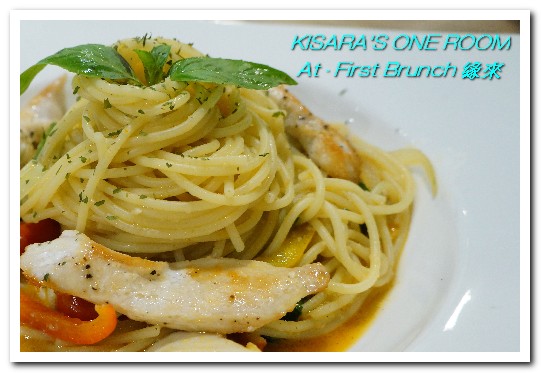 At. First Brunch 緣來:雙連早午餐.老房子中的古拙陽台小餐館──At • First Brunch 緣來