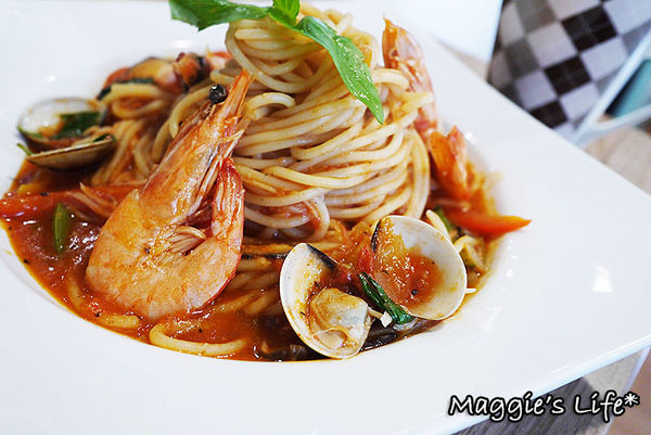 At. First Brunch 緣來:◆台北美食。捷運雙連站【At. First Brunch 緣來】高CP值美式早午餐~緣來給我活力滿滿的一天