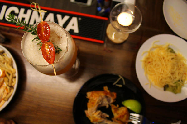 舊公寓：[台南]越夜越美麗 女孩愛的無菸酒吧 舊公寓酒吧