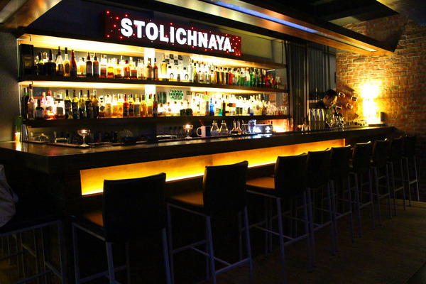 舊公寓：[台南]越夜越美麗 女孩愛的無菸酒吧 舊公寓酒吧