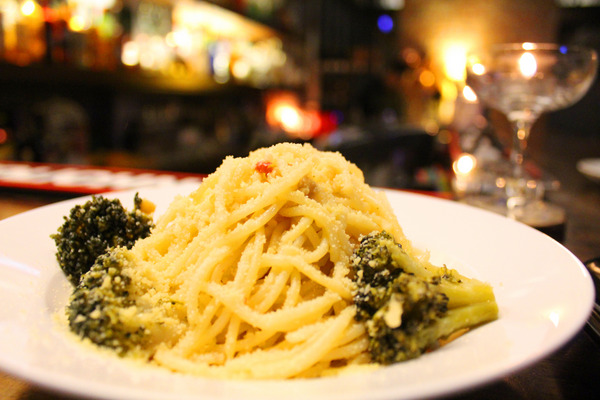 舊公寓：[台南]越夜越美麗 女孩愛的無菸酒吧 舊公寓酒吧