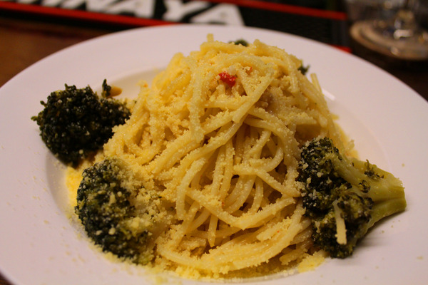 舊公寓：[台南]越夜越美麗 女孩愛的無菸酒吧 舊公寓酒吧