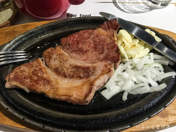 丹路牛排:【食記】{高雄。苓雅區}從夜市起家走向時尚的丹路原塊牛排