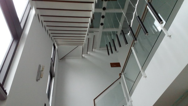 悠悅光 Aura Villa：【宜蘭住宿】☪Aura Villa悠悅光~鄰近冬山梅花湖☪玻璃屋的FU最美~游泳池VIEW及涼亭和躺椅❤很有渡假的氣氛呦❤