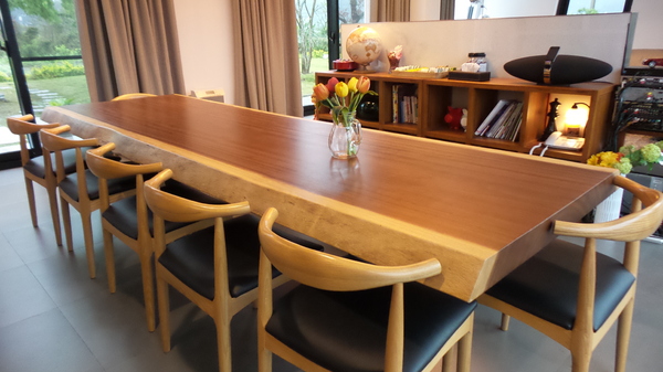 悠悅光 Aura Villa：【宜蘭住宿】☪Aura Villa悠悅光~鄰近冬山梅花湖☪玻璃屋的FU最美~游泳池VIEW及涼亭和躺椅❤很有渡假的氣氛呦❤