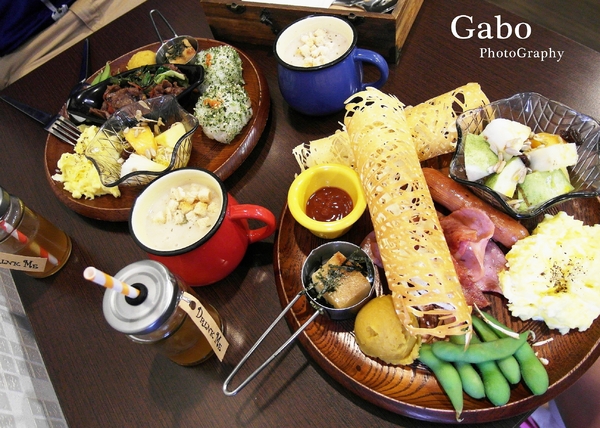 旺德實驗室：【台南||北區】少女心＆台式老靈魂，奇幻風創意早午餐【旺德實驗室】！！