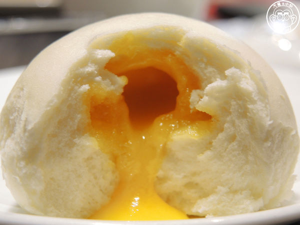 寶達港式餐廳：呷飽祙【台中西屯･寶達港式餐廳】脆皮吊燒雞實在一絕啊