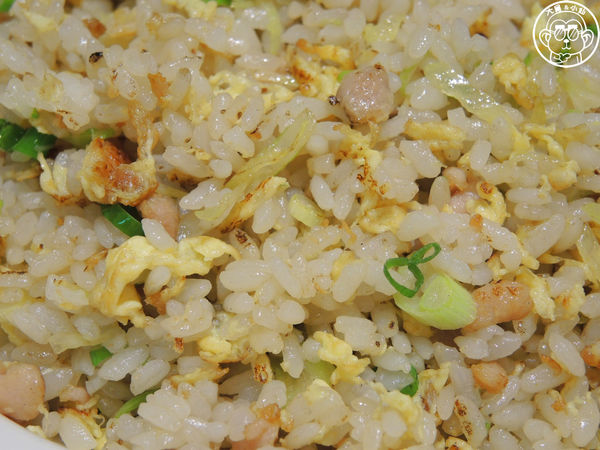 寶達港式餐廳：呷飽祙【台中西屯･寶達港式餐廳】脆皮吊燒雞實在一絕啊