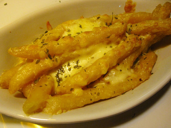 woops bistro bar:【台北市】歐洲古堡裝潢搭配台式創意混搭美食-woops bistro bar