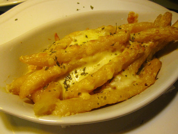 woops bistro bar:【台北市】歐洲古堡裝潢搭配台式創意混搭美食-woops bistro bar