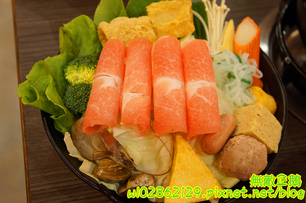 珍杏擱牛奶鍋物：【台南-北區】平價x火鍋...牧場直送綠光鮮奶~珍杏擱牛奶鍋物》