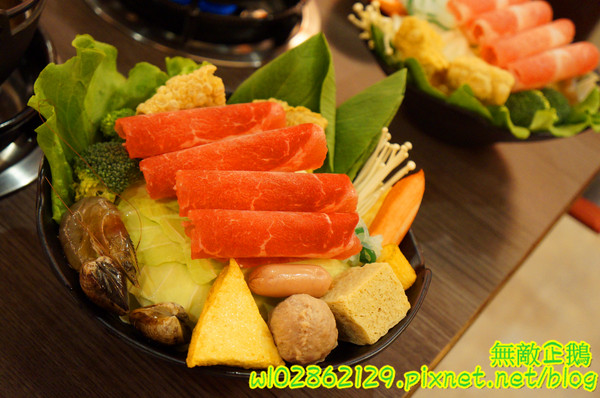 珍杏擱牛奶鍋物：【台南-北區】平價x火鍋...牧場直送綠光鮮奶~珍杏擱牛奶鍋物》