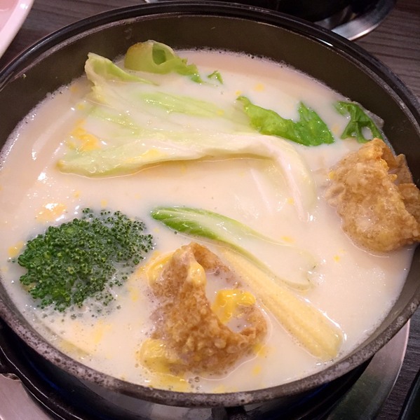 珍杏擱牛奶鍋物：[台南]下雨天=吃鍋天!!!! 珍杏擱牛奶鍋物