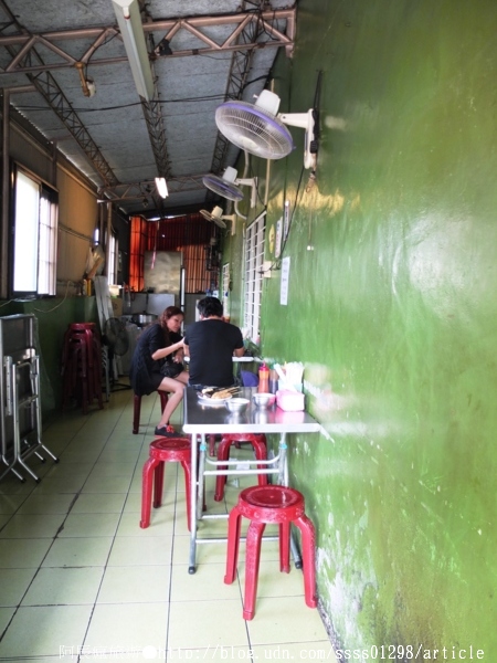 歸來大腸香腸:【美食特搜。屏東市】歸來大腸香腸。味美價廉關東煮物 大腸香腸好評推薦 屏東歸來人氣下午茶小吃