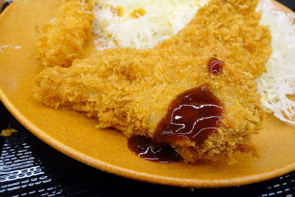 吉豚屋:吉豚屋 かつや ~ 日式平價豬排/定食.上餐速度快 - 捷運台北車站