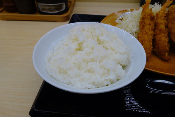 吉豚屋:吉豚屋 かつや ~ 日式平價豬排/定食.上餐速度快 - 捷運台北車站