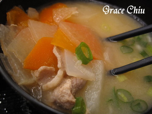 豬肉味噌湯とん汁