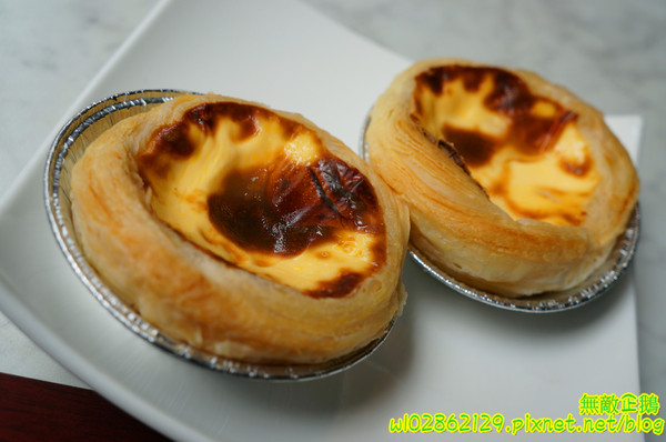 香港角茶餐廳：【台南-中西區】港茶x香港角...大推金煌流沙包.鮮蝦腐皮捲.金屋藏嬌.葡式蛋塔.黃金泡菜.芒果鮮奶酪.焦糖烤布蕾《香港角港式茶餐廳》