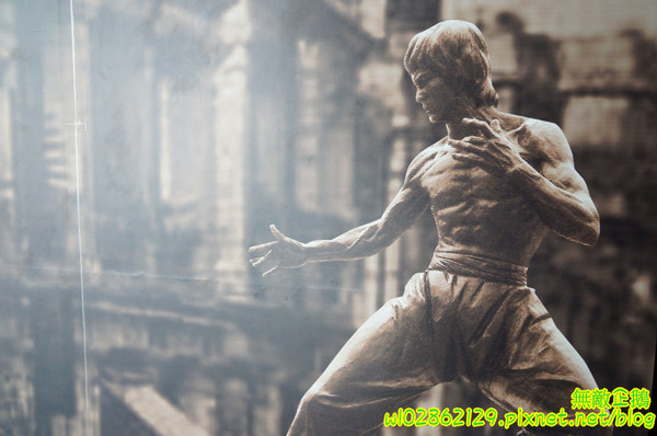 香港角茶餐廳：【台南-中西區】港茶x香港角...大推金煌流沙包.鮮蝦腐皮捲.金屋藏嬌.葡式蛋塔.黃金泡菜.芒果鮮奶酪.焦糖烤布蕾《香港角港式茶餐廳》