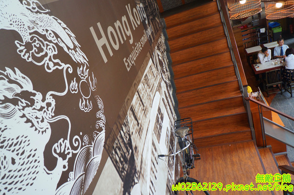 香港角茶餐廳：【台南-中西區】港茶x香港角...大推金煌流沙包.鮮蝦腐皮捲.金屋藏嬌.葡式蛋塔.黃金泡菜.芒果鮮奶酪.焦糖烤布蕾《香港角港式茶餐廳》