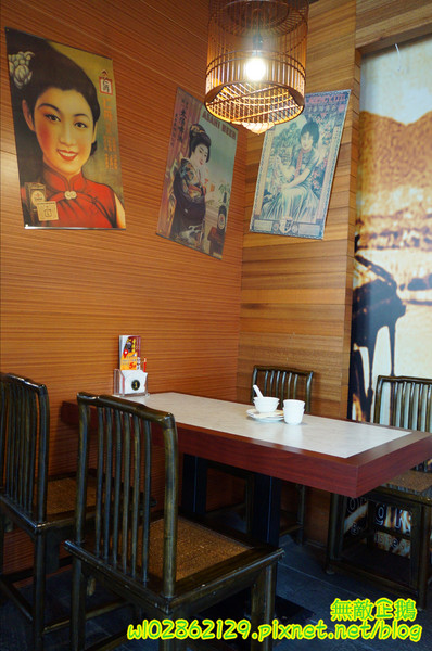 香港角茶餐廳：【台南-中西區】港茶x香港角...大推金煌流沙包.鮮蝦腐皮捲.金屋藏嬌.葡式蛋塔.黃金泡菜.芒果鮮奶酪.焦糖烤布蕾《香港角港式茶餐廳》