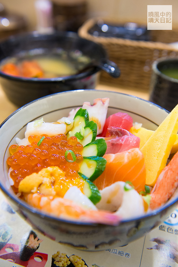 喜華迴轉壽司：【邀約|中和喜華壽司】食材新鮮任君選擇的打牙祭壽司日本料理選擇 近永安捷運站交通方便