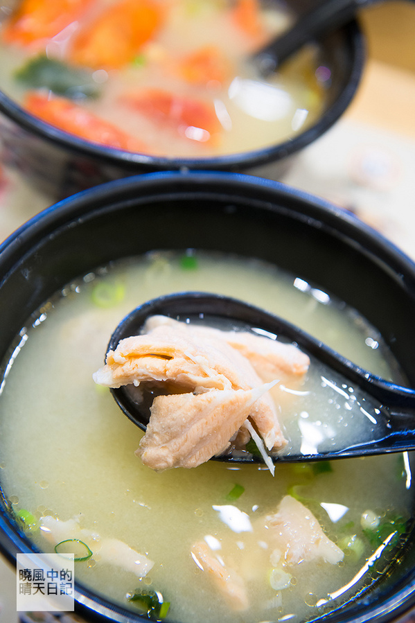 喜華迴轉壽司：【邀約|中和喜華壽司】食材新鮮任君選擇的打牙祭壽司日本料理選擇 近永安捷運站交通方便