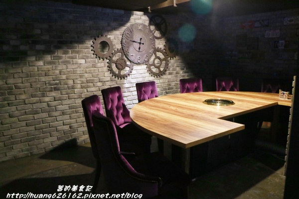 約客頂級燒肉：【台北大安區】這是我目前為止吃過最好吃燒肉店『約客頂級燒肉』必點鮮切牛肋條、上選牛小排、海鮮綜合盤~