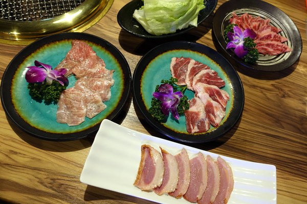 約客頂級燒肉:(胖樺食記)捷運東門站「約客頂級燒肉」,高貴很貴的單點式高級燒肉/包廂/WIFI/和牛/金山南路/信義路