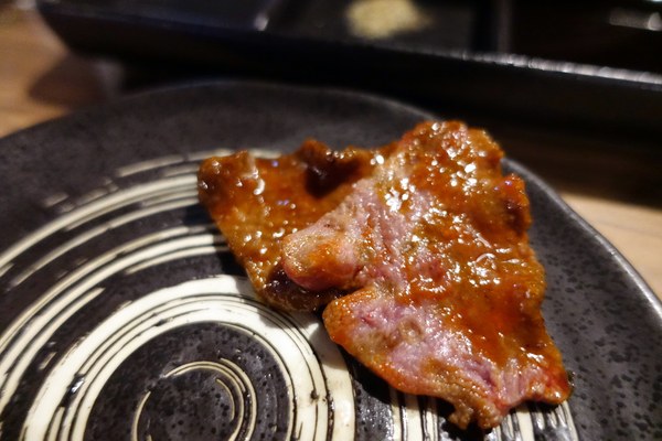 約客頂級燒肉:(胖樺食記)捷運東門站「約客頂級燒肉」,高貴很貴的單點式高級燒肉/包廂/WIFI/和牛/金山南路/信義路