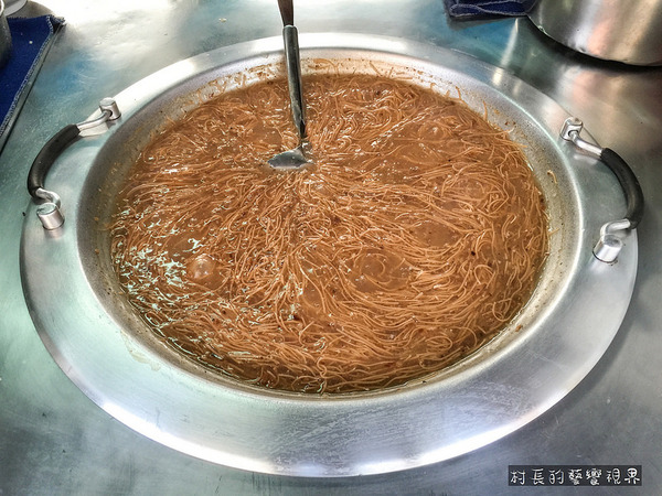 阿月蚵仔麵線:【食記】{高雄。三民區﹜營養豐富的活力早餐阿月蚵仔麵線