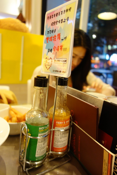 OOTTIMO意式廚房：1040802[官本金文愛台灣]台中市西區美味Oottimo意式廚房窯烤披薩義大利麵焗烤燉飯吃到飽或單點皆吃得很爽