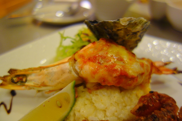 OOTTIMO意式廚房：1040802[官本金文愛台灣]台中市西區美味Oottimo意式廚房窯烤披薩義大利麵焗烤燉飯吃到飽或單點皆吃得很爽