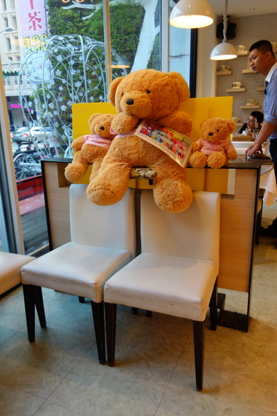 OOTTIMO意式廚房：1040802[官本金文愛台灣]台中市西區美味Oottimo意式廚房窯烤披薩義大利麵焗烤燉飯吃到飽或單點皆吃得很爽