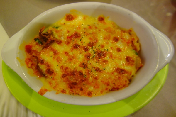 OOTTIMO意式廚房：1040802[官本金文愛台灣]台中市西區美味Oottimo意式廚房窯烤披薩義大利麵焗烤燉飯吃到飽或單點皆吃得很爽