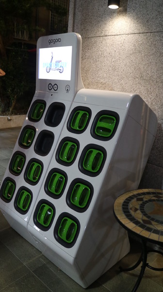 Waffle Please 比利時列日鬆餅專賣店(大安店):【台北下午茶】Waffle Please 比利時列日鬆餅@捷運科技大樓站