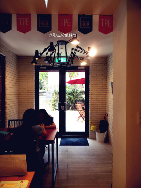 Waffle Please 比利時列日鬆餅專賣店(大安店)：[台北大安。下午茶] 近 捷運科技大樓站 Waffle Please 比利時列日鬆餅專賣店(大安店