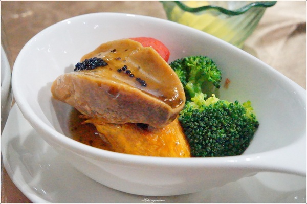 饕家食藝會館:宜蘭 冬山 饕家食藝~太超過的高CP值12道無菜單料理(讀者優惠)