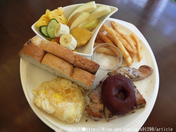 濰克早午餐:【美食特搜。屏東市】濰克早午餐(屏東店)。屏東也吃得到濰克!! 近車站氣氛佳 樸素簡約風早午餐店