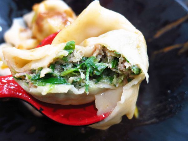 【中和美食】鼎鮮飯麵-神奇無敵泡菜牛肉肉醬飯-四號公園圖書館