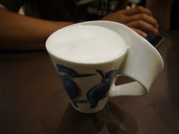 木門咖啡Wooden Door：[台中南屯區]木門咖啡-Wooden Door，三、五好友聊天，放鬆心情的好去處