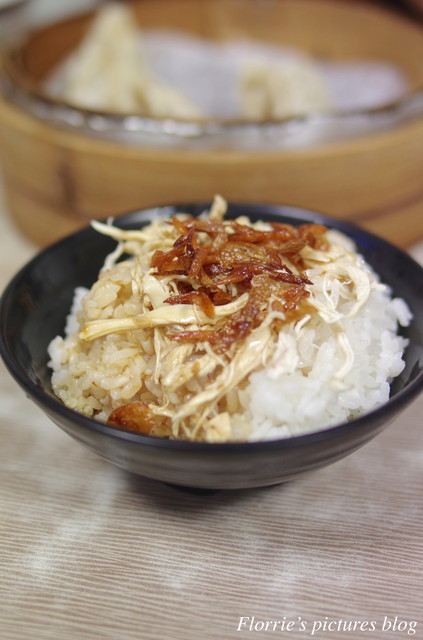 周家烏醋乾麵：土城區美食~周家烏醋乾麵~簡單味美的小店！
