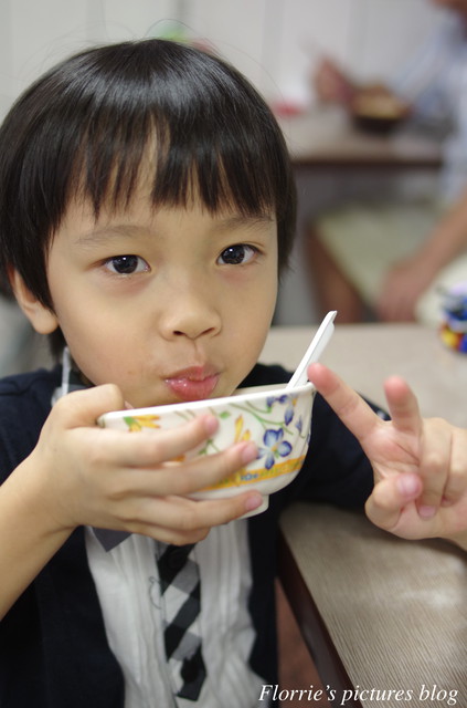周家烏醋乾麵：土城區美食~周家烏醋乾麵~簡單味美的小店！