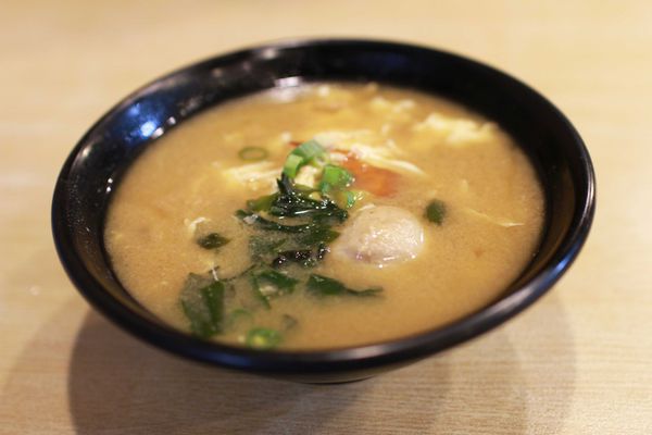 【新莊美食】新月涼麵-誰說涼麵就只能有麵?也能有肉有蛋