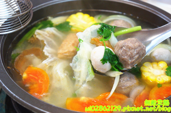 天才現宰牛肉爐(原:天才現宰牛肉鍋):【台南-永康區】隱藏版x現宰牛..食神撒尿牛肉丸=純牛肉無雜肉《天才現宰牛肉爐》