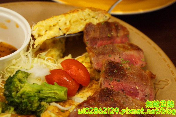 提摩希歐式餐坊(台南東安店):【台南-東區】搗蛋x披薩x安格斯牛...炸蛋/起司蜜薯條/免服務費《提摩希歐式餐坊》