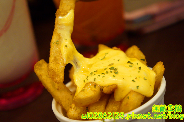 提摩希歐式餐坊(台南東安店):【台南-東區】搗蛋x披薩x安格斯牛...炸蛋/起司蜜薯條/免服務費《提摩希歐式餐坊》