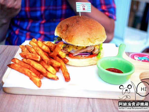 【桃園早午餐】小咩手作輕食廚房-女孩最愛!!色彩繽紛可愛小店．早午餐/漢堡/甜點/咖啡